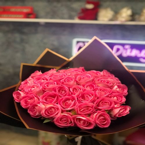 41 li Islak Pembe Gül Buketi